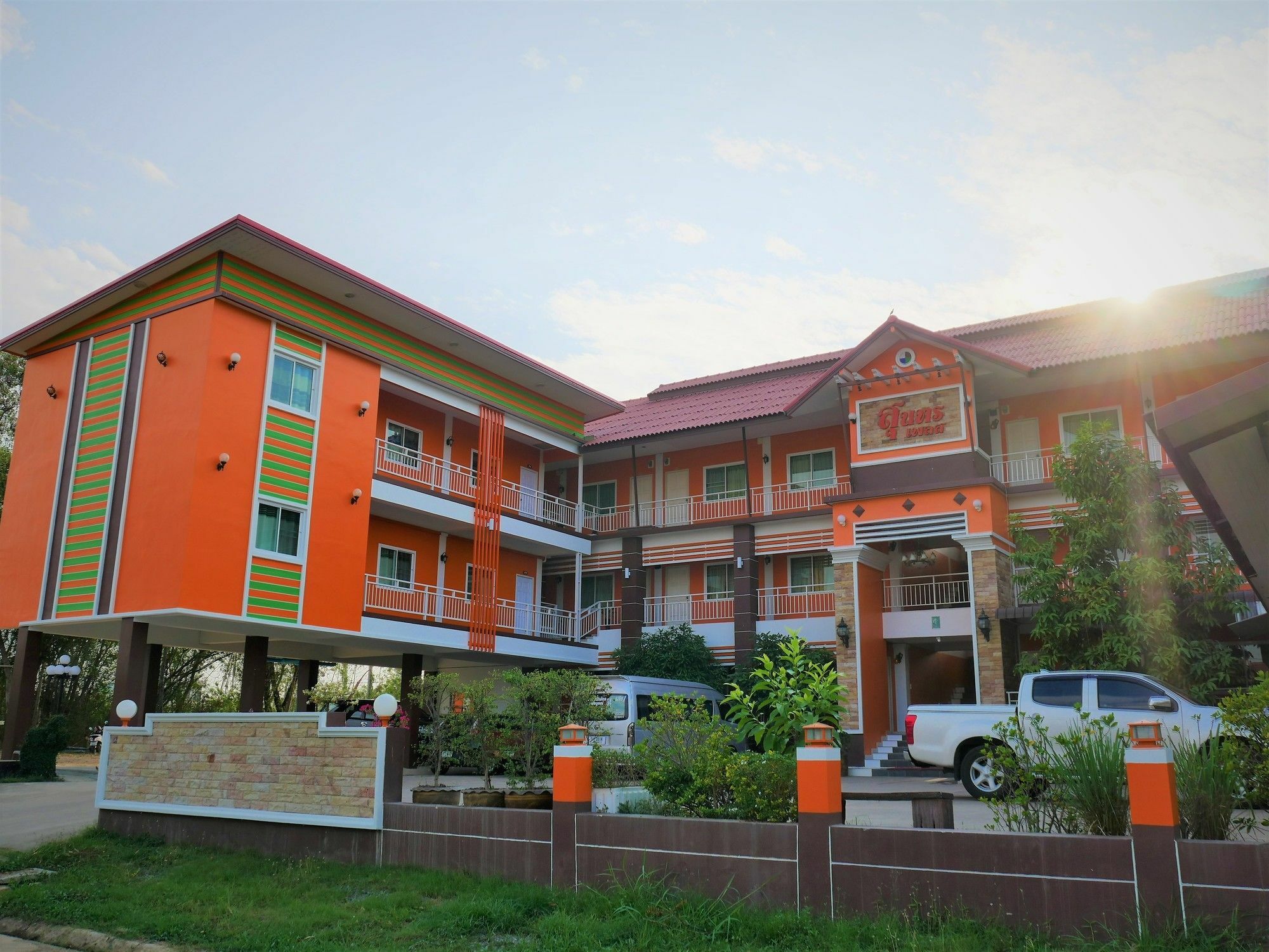 Suntorn Place Hotel Phitsanulok Exterior photo